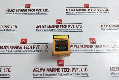 IFM O1D100 Photoelectric Distance Sensor 18…30vdc 200ma - Image 1 of 4