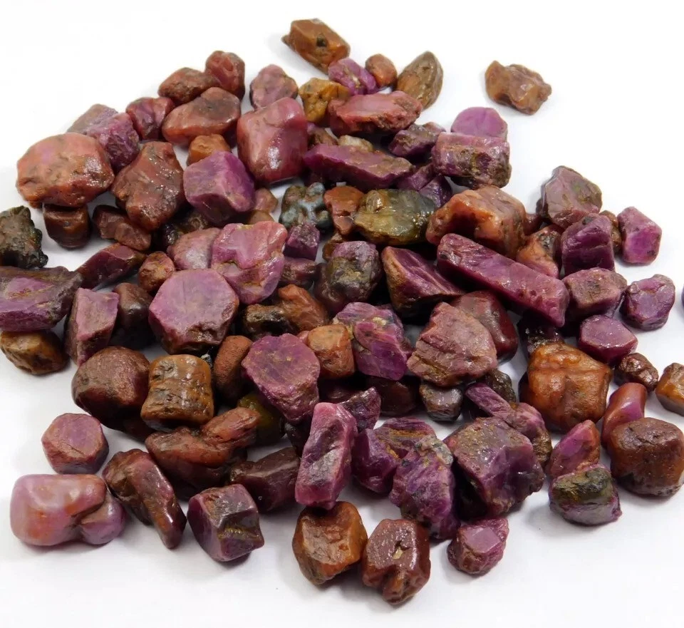 Best Quality Natural Red Ruby Rough, Madagascar Loose Gemstone Certified Lot - Image 1 of 4
