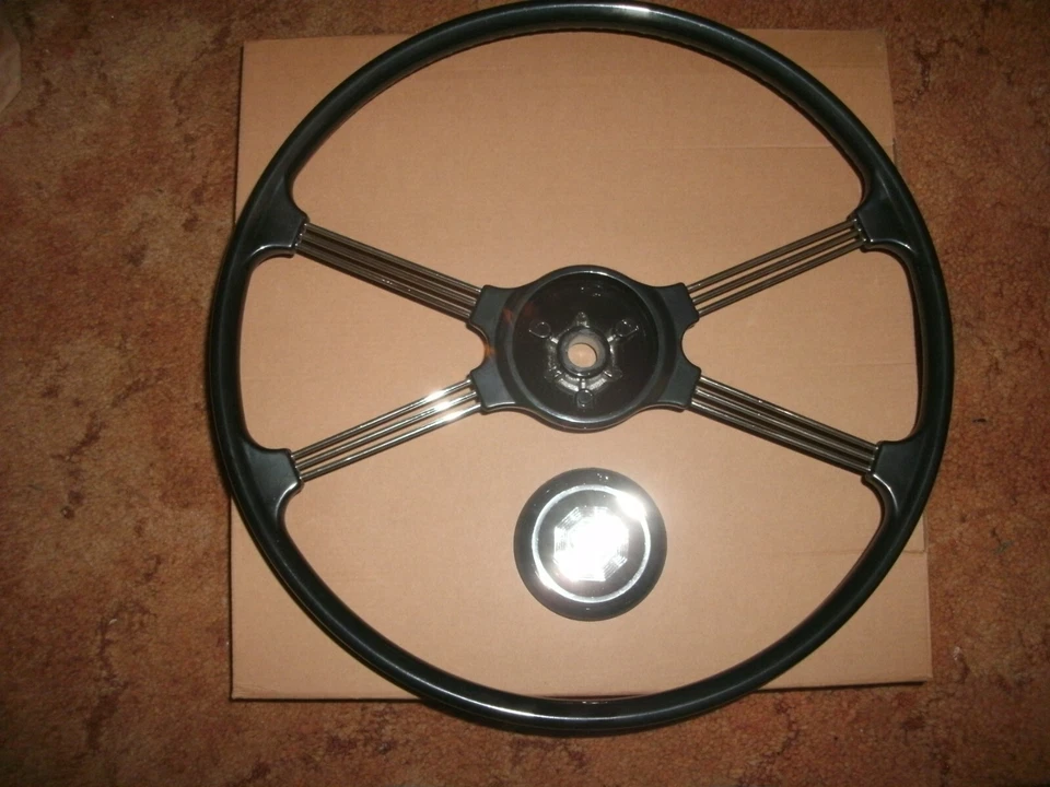 NEW MGA STEERING WHEEL W CENTER CAP , EXCELLENT REPRODUCTION OF ORIGINAL 56-62 - Image 1 of 2