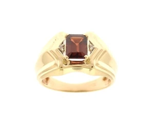 Mens Vintage 10K Yellow Gold Emerald Cut Garnet & Round Diamond Ring - Picture 1 of 7
