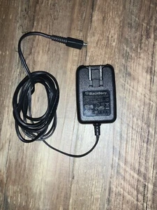 BlackBerry PSM04A-050RIM Charger - Picture 1 of 2