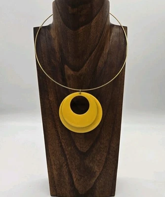 Collar de alambre amarillo esmalte tono dorado doble círculo colgante collar Art Deco Foto 1 de 4