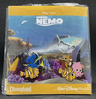 Little Nemo PINS Disney 3 Pins Booster Set Bruce, Dory, Nemo - Missing Crush Foto 1 de 4