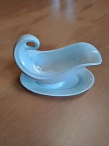 Sorau Porzellan - erhabene Sauciere: Ein Kunstwerk für Kenner, antik, weiß - Bild 1 von 4