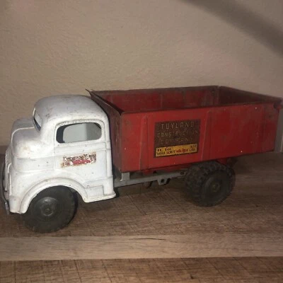Dump Truck Vintage Metal Structo Toyland Construction Wind Up Pressed Steel - Image 1 of 4