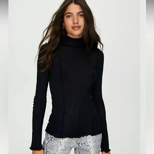 NWT Wilfred Free Orbit Turtleneck Size XS Black - Picture 1 of 12