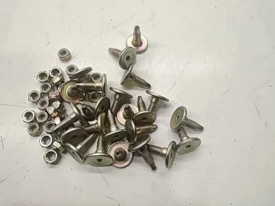 Traction Master - 2000 Woody's NOS - Image 1 of 4