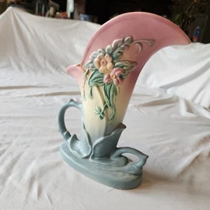 Vintage Hull Pottery 1946-47 Matte Wildflower Cornucopia Vase-Lot 10-W10-8 1/2 - Picture 1 of 9