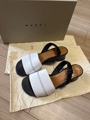 Sandalias Marni para mujer 6,0 EE. UU. blancas negras damas diseñador de lujo edición limitada raras Foto 1 de 4