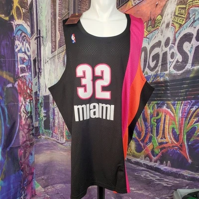 Camiseta Shaquille O'Neal Miami Heat Mitchell & Ness HWC Talla 5XLarge Nueva  Foto 1 de 4