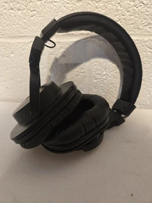 Yamaha Hph-mt5 Headphones Used Untested Good Condition - Image 1 of 4