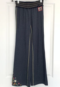 ALP-N-ROCK Lounge Pant Women 2 (XS) Charcoal Grey Flare Jogger Embroidered EUC - Picture 1 of 10