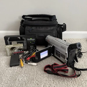 JVC GR-SXM37U Super VHS-C Video Camera Camcorder VCR VHS Playback BUNDLE VGC - Picture 1 of 5