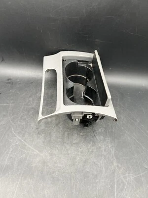 Compartimento portavasos de consola central Mazda 6 2003-2005 GK2A-64393 Foto 1 de 4