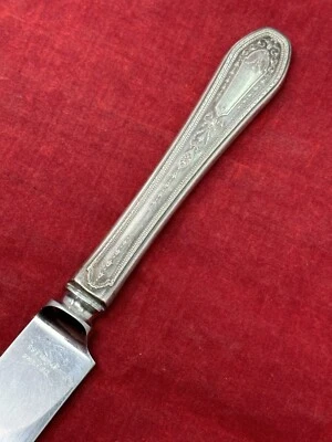 Hampton Court Community Plate 1926 Flatware Silverplate Wreath ONEIDA 9.5" Knife - Image 1 of 4