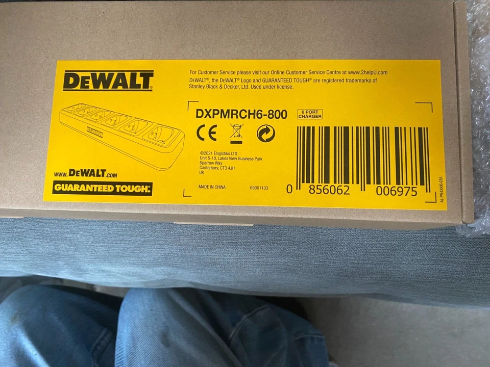 DeWalt DXPMRCH6-800 6-Port Charger for DXPMR800 Two-Way Radios Walkie Talkies