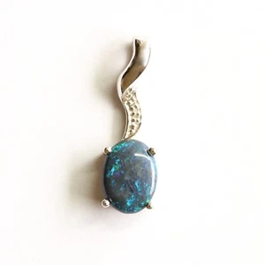 Natural Lightning Ridge solid black opal 0.83ct pendant set in sterling silver - Picture 1 of 5