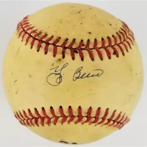Yogi Berra Signed NY Yankees OML Baseball (JSA COA) Record 13×World Series Champ - Picture 1 of 7