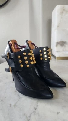 Gucci Black Leather Studded Accents Pumps Women's Size: 8.5 (IT 38.5) - Image 1 of 4