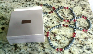 Collar Colección Caviar Rojo y Gris AVON 1988 Vintage - Imagen 1 de 3