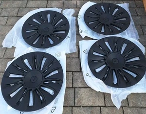4 Tesla Model Y Radkappen mit Logo 19 Zoll Schwarz Matt TOP mit Nabendeckel - Picture 1 of 6