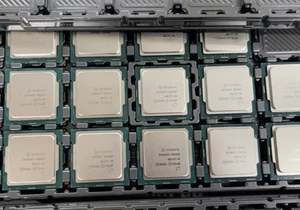 Intel Xeon W-1270P SRH95 3.80GHz 8-Core 16-Threads 16MB LGA-1200 CPU Processor - Picture 1 of 2