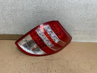 Luz trasera lateral derecha para pasajero Toyota Rav4 2009 a 2012 OEM U8183 DW Foto 1 de 4