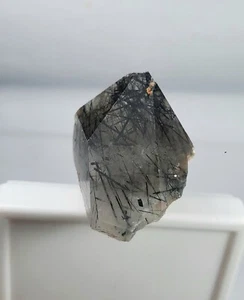 Aegirine incluye cristal de cuarzo de las montañas Zagi Pakistán. - Imagen 1 de 11