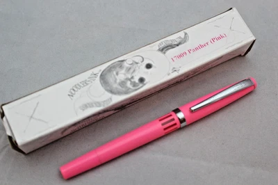 PLUMA ESTILOGRÁFICA NOODLERS PANTHER ROSA PISTÓN ESTÁNDAR FLEX NUEVA EN CAJA Foto 1 de 3
