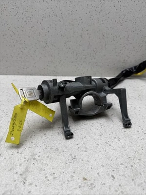 1999-2004 CHEVROLET TRACKER IGNITION SWITCH LOCK WITH KEYS OEM - Image 1 of 4