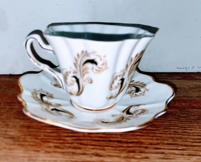 Juego de tazas de té y platillos vintage Rosina Bone China, Inglaterra diseño floral azul antiguo Foto 1 de 4