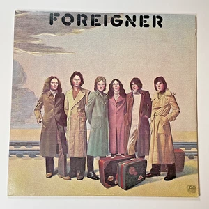 Foreigner Self Titled Vinyl LP Record Album SD 19109 Atlantic Records 1977 - Foto 1 di 14