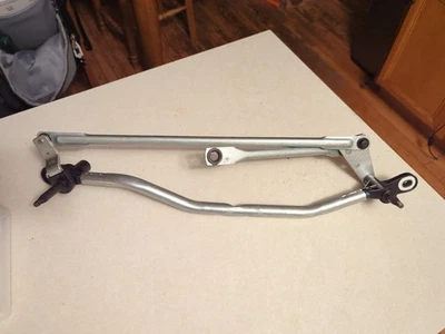 2009-2016 AUDI A4 S4 - Windshield Wiper Motor Linkage 8K1955023C - Image 1 of 4