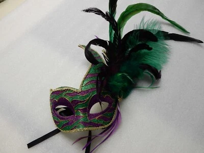 Disfraz de carnaval emplumado para mujer Mardi Gras máscara de mascarada púrpura verde Foto 1 de 4
