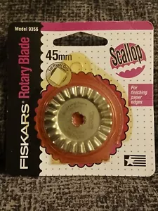 Hoja giratoria FISKARS de 45 mm corte vieira modelo 9356 para acabado de bordes de papel. Nuevo en caja - Imagen 1 de 2