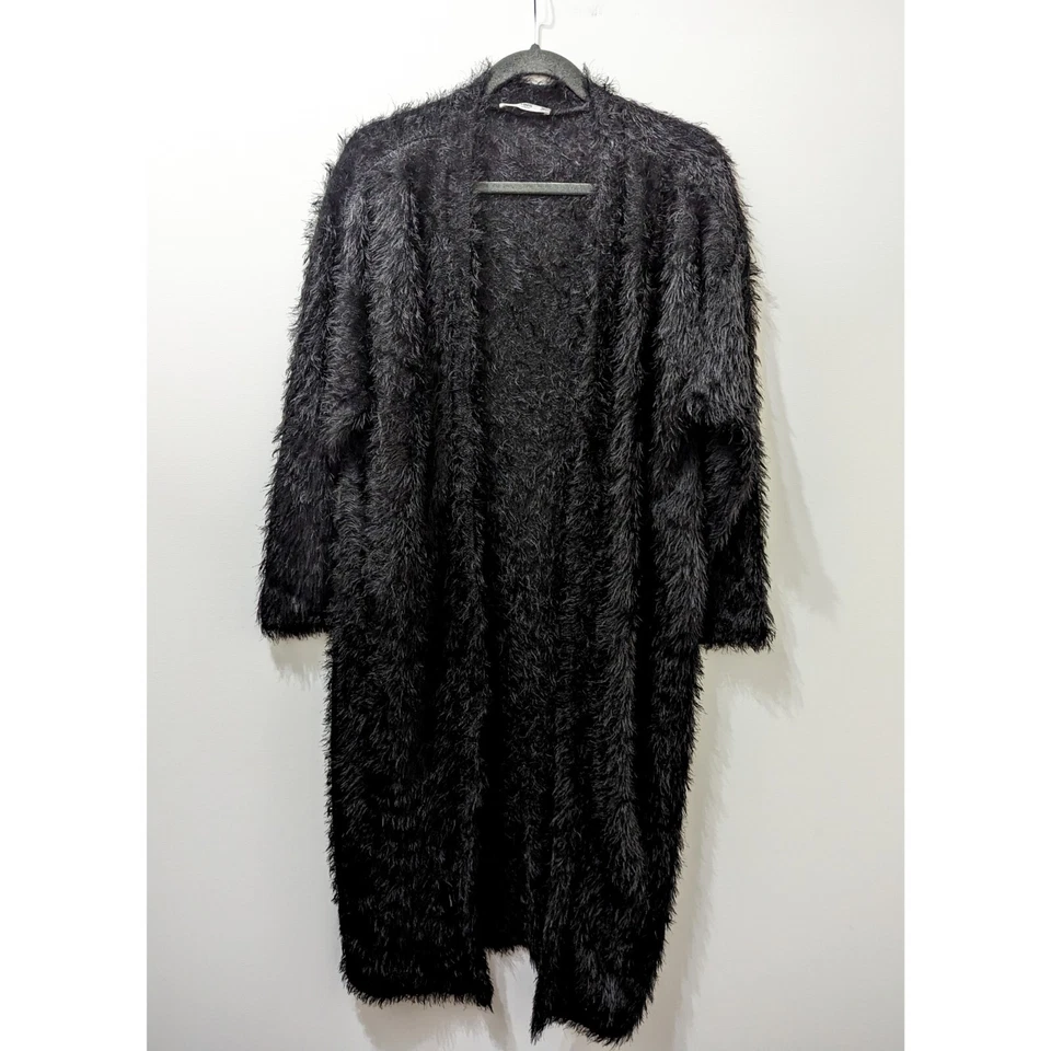 Cárdigan largo negro de piel sintética MANGO talla XS Foto 1 de 4