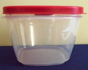 Rubbermaid Aufbewahrungsbehälter für 7 Tassen mit Easy-Find Deckel - Bild 1 von 2