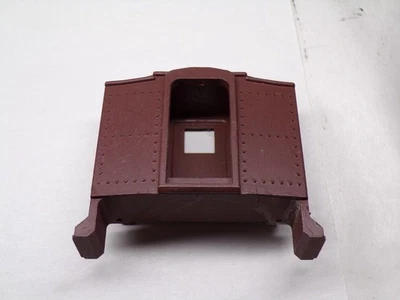 Original postwar Lionel O Gauge 2625 27 28 Madison Car vestibule , steps intact - Image 1 of 4
