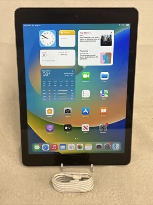Apple iPad 5th Gen. 32GB, Wi-Fi, 9.7in - Space Gray *Grade C* - Image 1 of 4