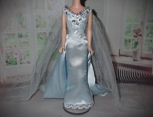 Barbie Marlena Evans Days of Our Lives Blue Satin Wedding Dress - Newly Unboxed - Picture 1 of 23