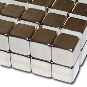 2 MAGNETI AL NEODIMIO POWER QUADER 10x10x10 mm NdFeB N40 MAGNETI A BLOCCO 7,5 KG DI POTENZA - Foto 1 di 2
