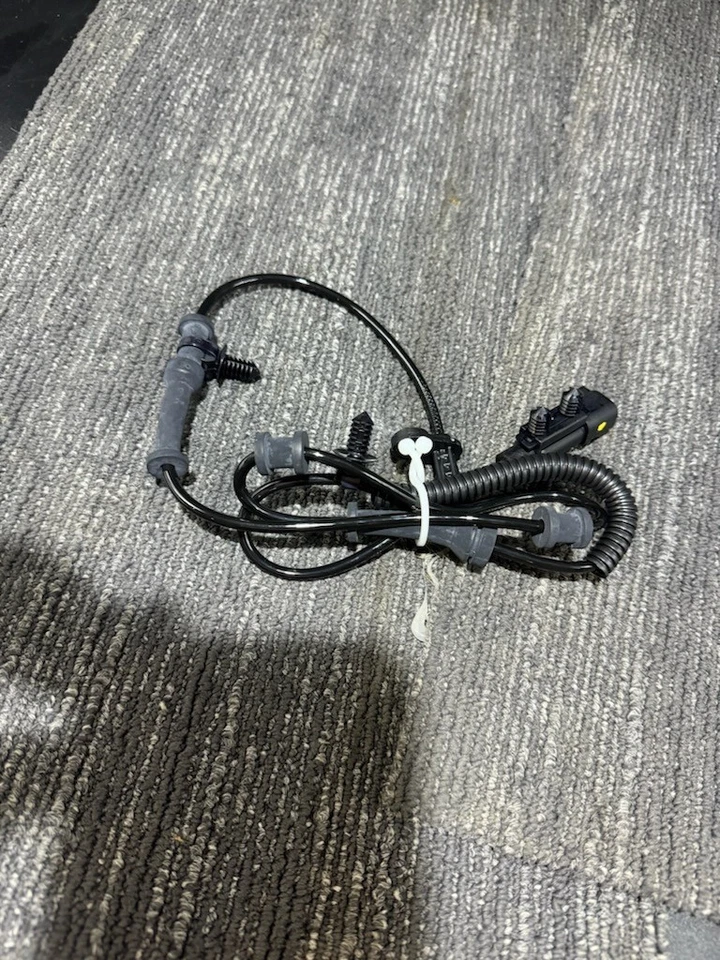 Sensor de freno delantero antibloqueo Dodge Durango/Grand Cherokee 2011-2015 56029447 Foto 1 de 1