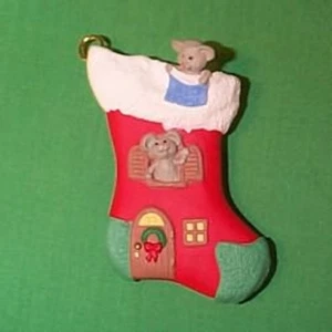 Vintage Hallmark Ornament New Home Stocking House 1997 - Bild 1 von 9