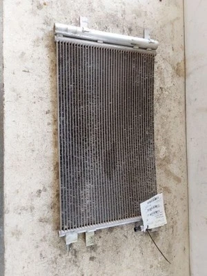 Condensador de aire acondicionado Buick Lacrosse 2010-2016 OEM Foto 1 de 4