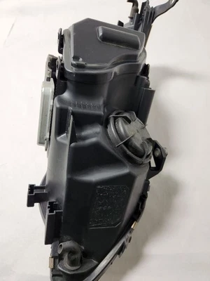 Used Left Headlight Assembly fits: 2007 Bmw 530I w/xenon HID w/adaptive headlamp Foto 1 de 4