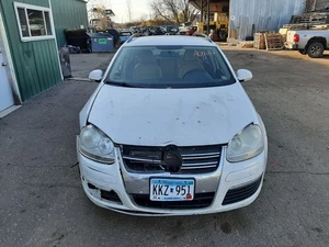 Chassis ECM Body Control BCM Fits 05-10 JETTA 1070813 - Picture 1 of 12