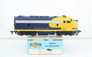 Unità Santa Fe F7A scala HO Athearn 3103 alimentata diesel funziona bene - Foto 1 di 7