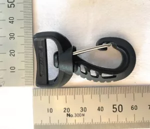 2 x Superior YKK 25mm plastic snap swivel hook with Stainless steel clip - Picture 1 of 1