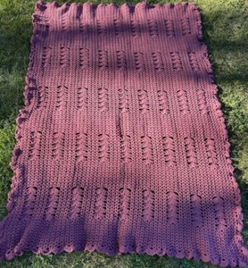 Crochet Afghan Blanket Throw Scalloped Ruffled Edge Mauve Cottagecore 74” x 50” - Picture 1 of 3