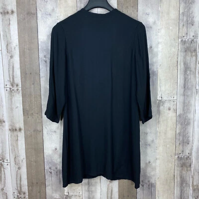 Blusa túnica LAmade feminina tamanho grande preta manga curta gola redonda costas profundas-V - Imagem 1 de 4